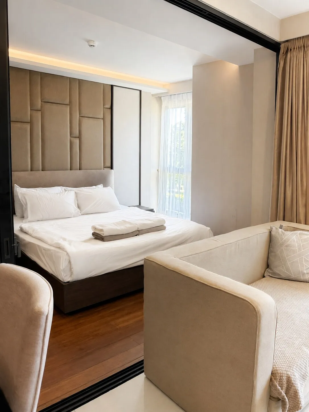 Deluxe Pool View 40 м² — апартаменты 7105 в Mida Grande Resort Phuket