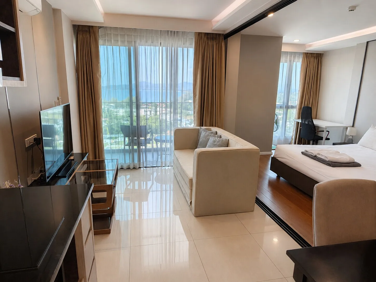 Deluxe Ocean View 45 м² — апартаменты 6803 в Mida Grande Resort Phuket