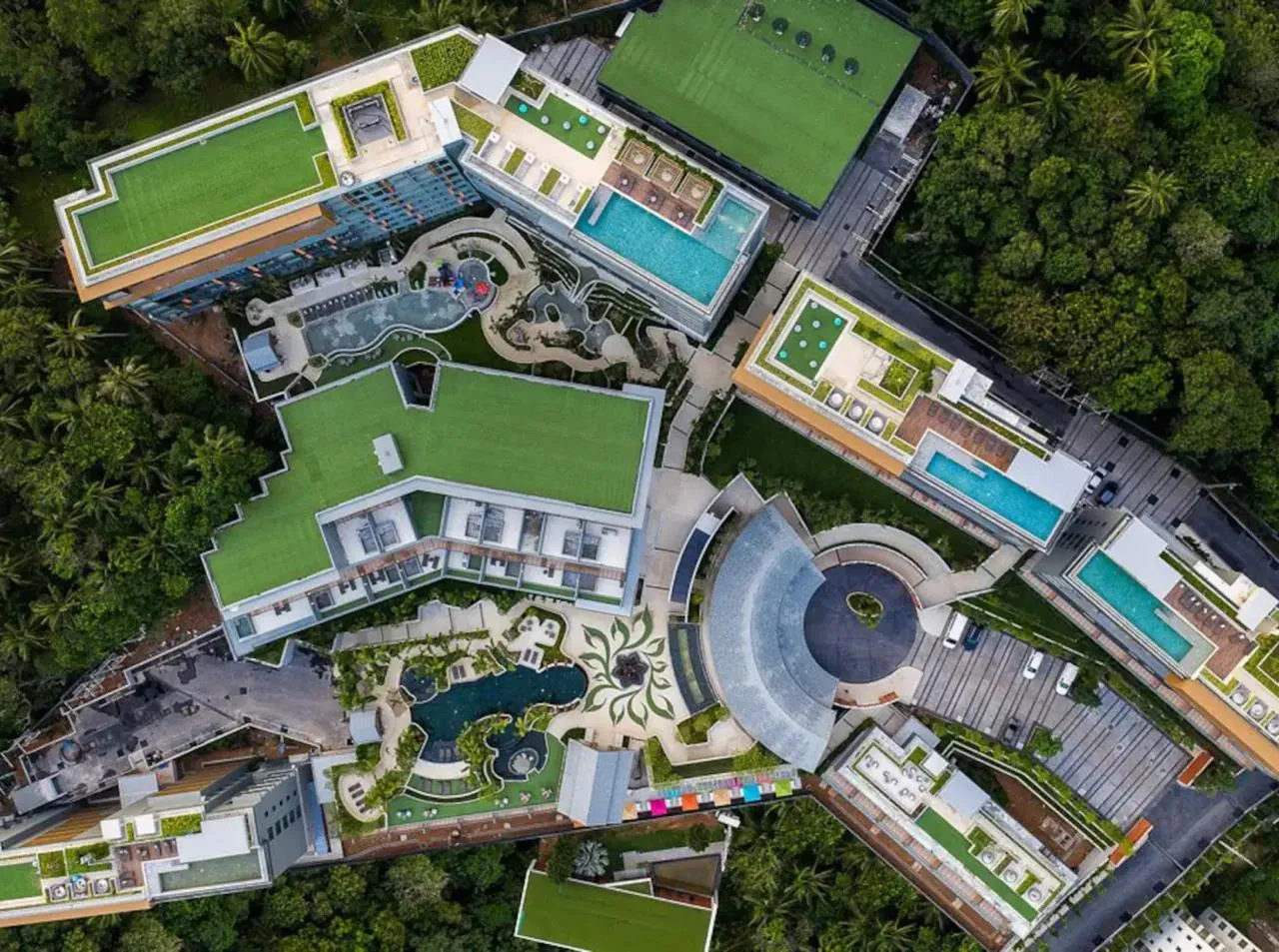 Вид на комплекс Mida Grande Resort Phuket с воздуха
